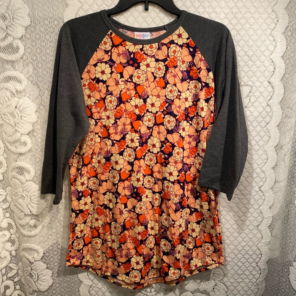 Women’s NWOT shirt